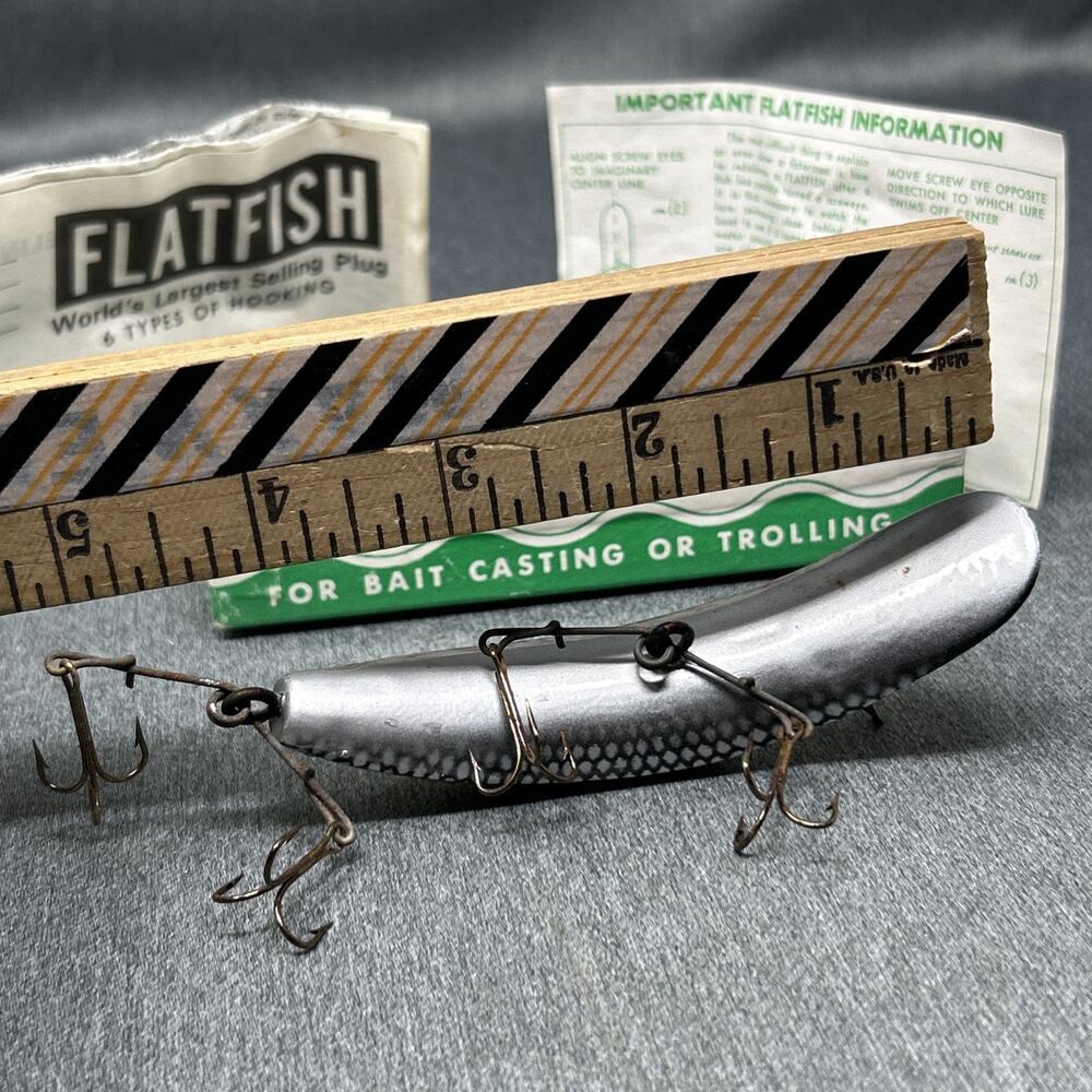 Vintage Helin Fishing Lure Flatfish M2 SS Silver Scale Box Paperwork 4 Gang Hook
